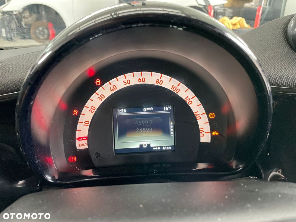 Smart Fortwo EQ Brabus Style - 24