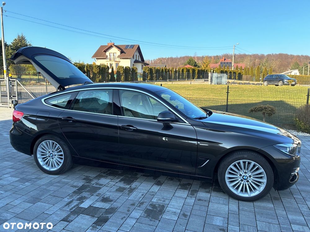BMW 3GT 330i GPF Luxury Line - 11