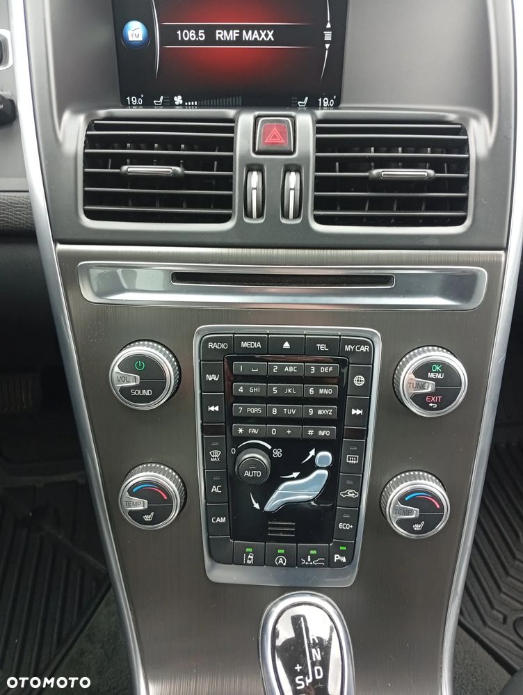 Volvo XC 60 D4 Drive-E Summum - 18