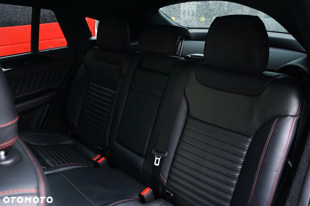 Mercedes-Benz GLE 350 d 4Matic 9G-TRONIC OrangeArt Edition - 32