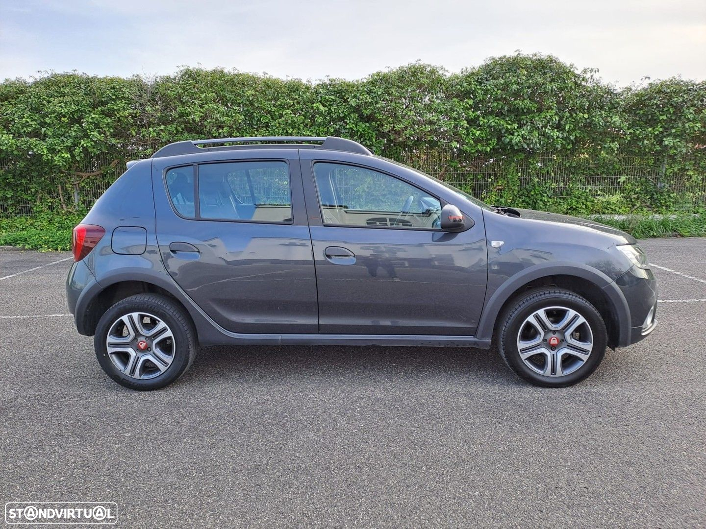 Dacia Sandero 0.9 TCe Stepway - 4