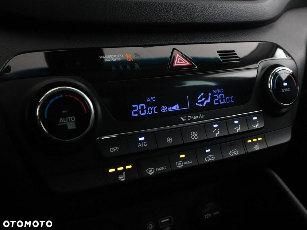 Hyundai Tucson 2.0 CRDI 2WD Style - 27