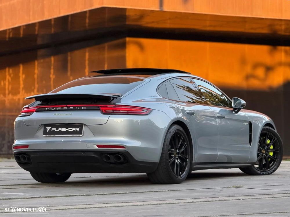 Porsche Panamera 4 E-Hybrid - 38