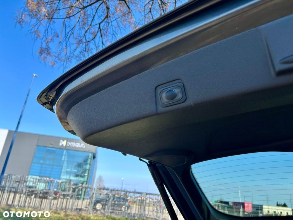 Ford Grand C-MAX - 10