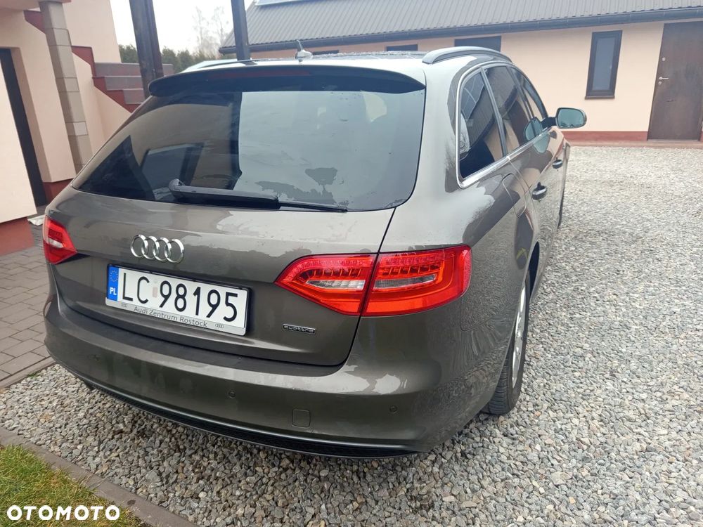 Audi A4 Avant 2.0 TDI Quattro S tronic - 5