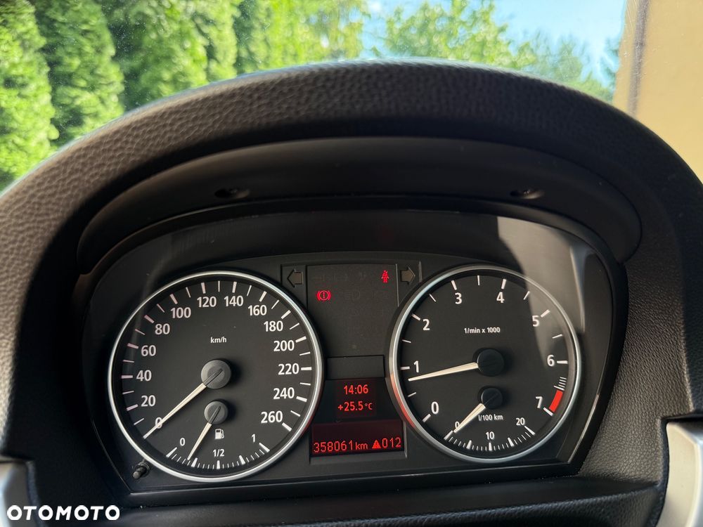 BMW Seria 3 318i - 12