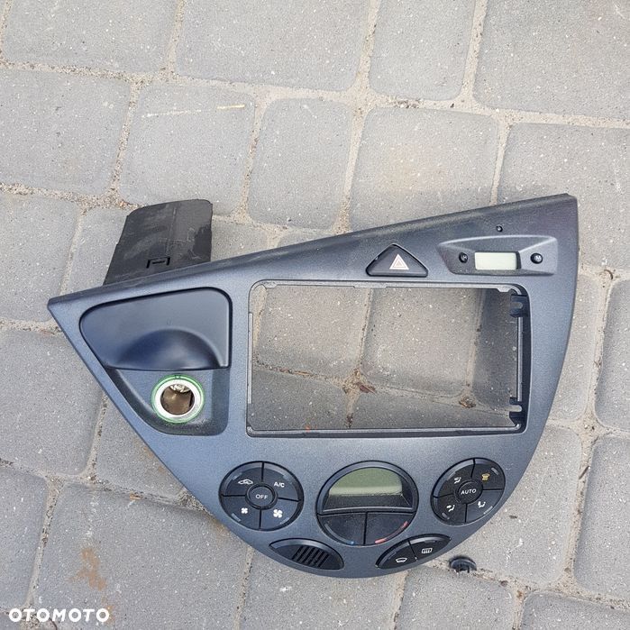 Panel klimatyzacji klimatronik ford Focus mk1 1999r st - 1