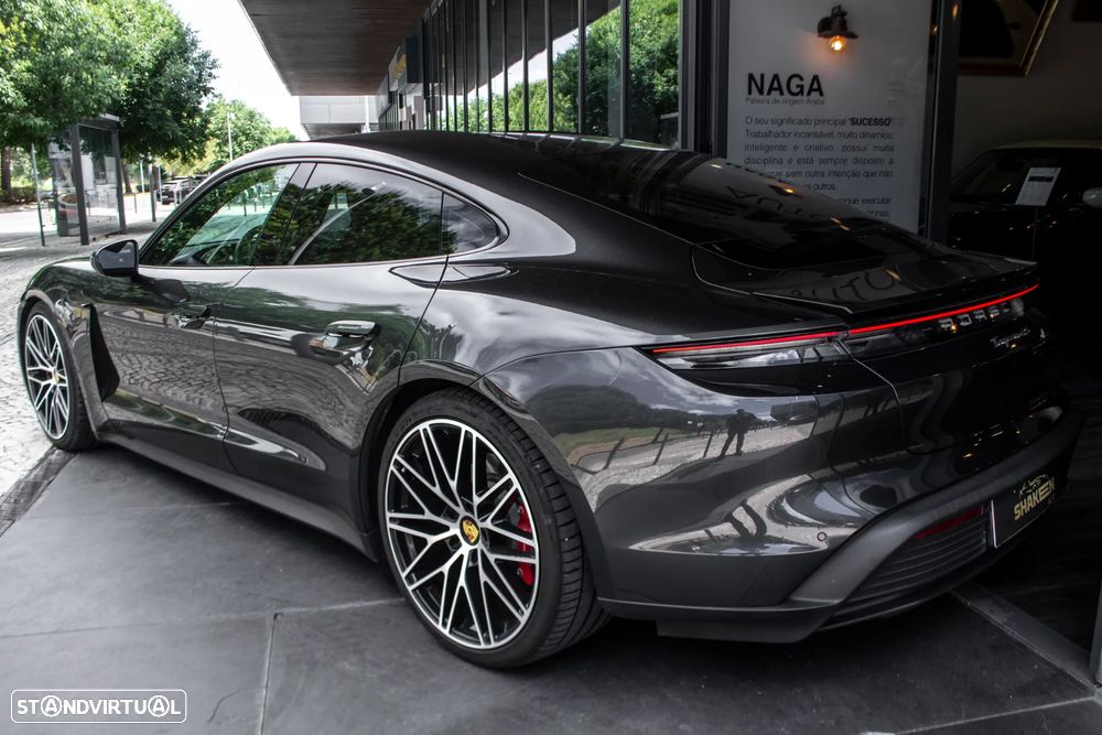 Porsche Taycan 4S - 3
