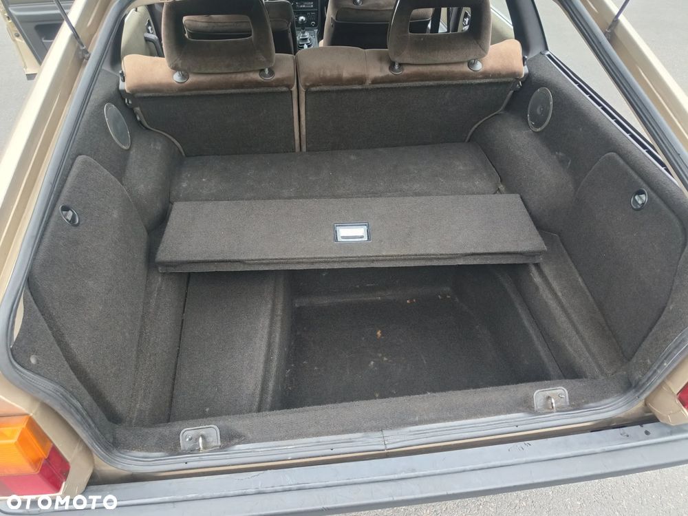 Audi 100 Avant 2.0 - 16