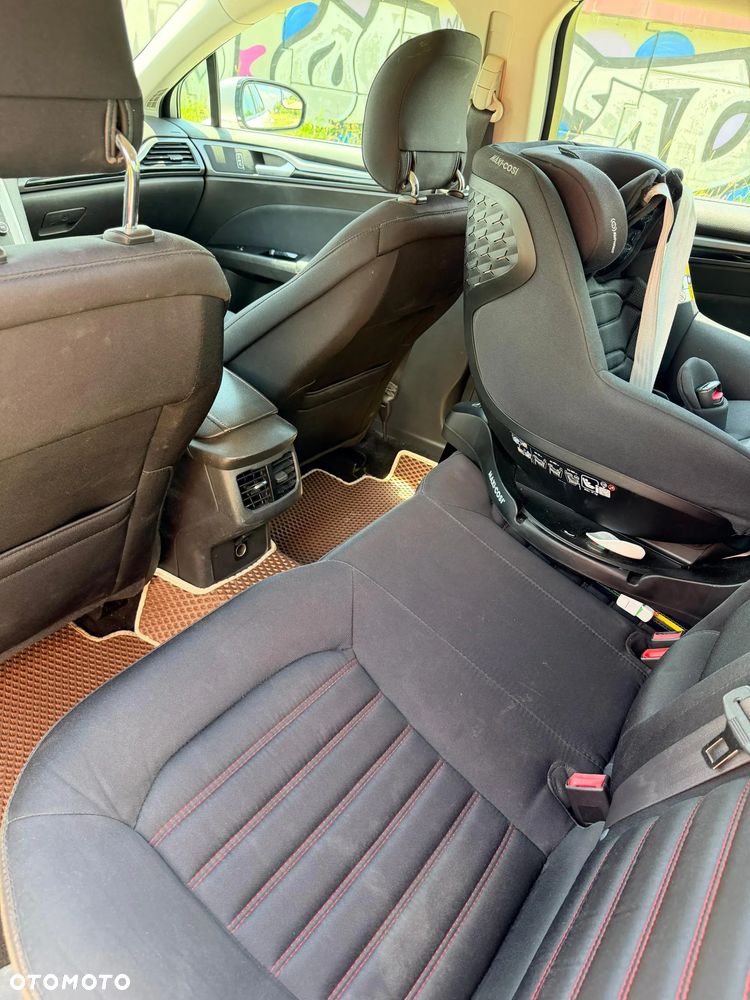 Ford Fusion - 11