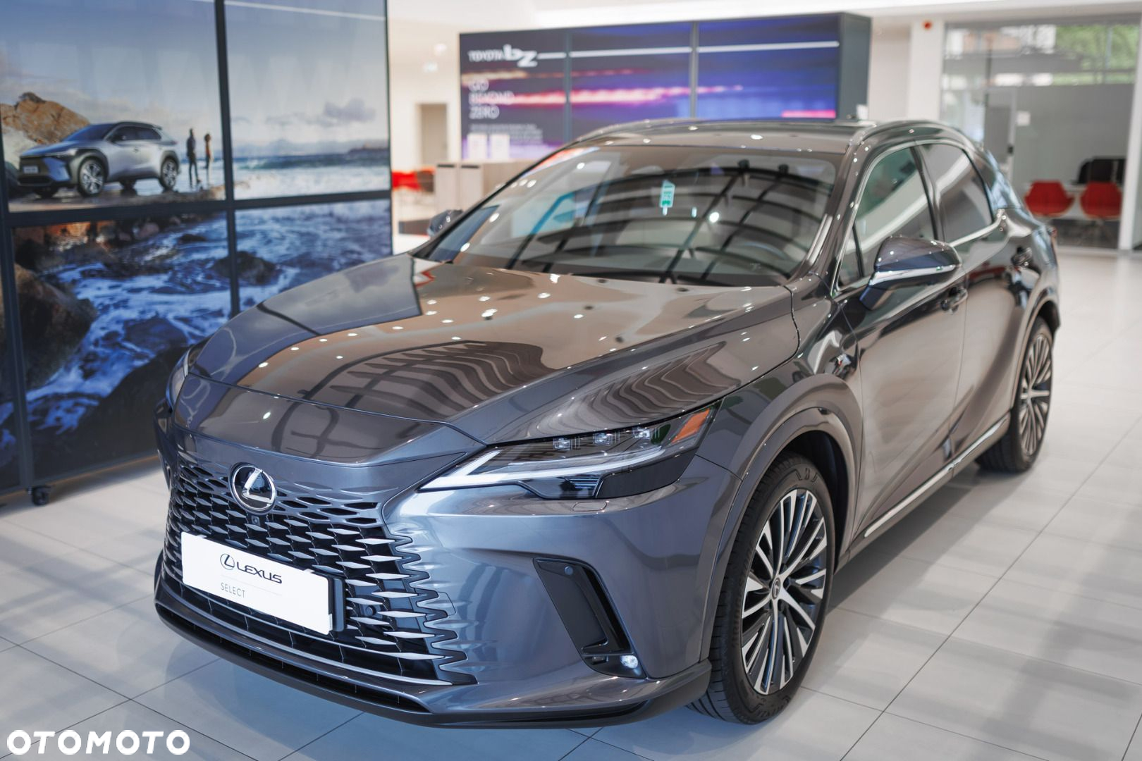 Lexus RX - 12