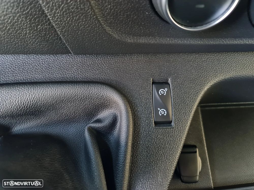 Renault Master 2.3Dci L2H2 135CV *Ac/ Sensores/ c/ IVA - 29