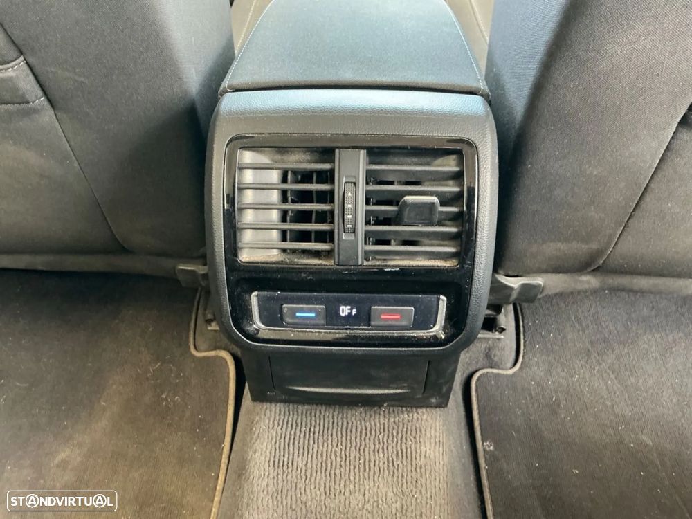VW Passat - 9