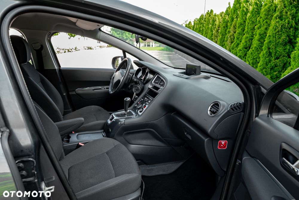 Peugeot 5008 e-HDI FAP 115 EGS6 Stop&Start Active - 18