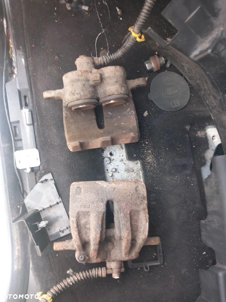 Zaciski przód Renge rover discovery 3 - 1