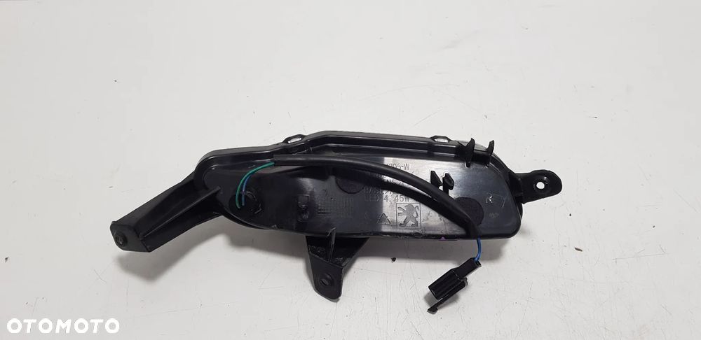 Peugeot DJANGO 50 Kierunkowskaz Migacz Prawy - 2