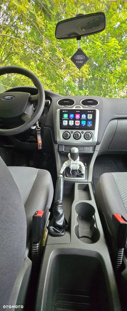 Ford Focus 1.6 16V Fun - 11