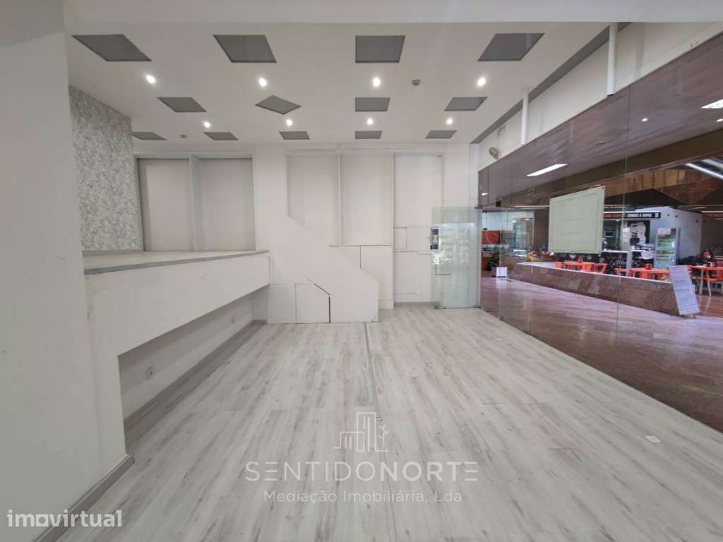 Loja no Centro Comercial Brasília - Grande imagem: 2/14