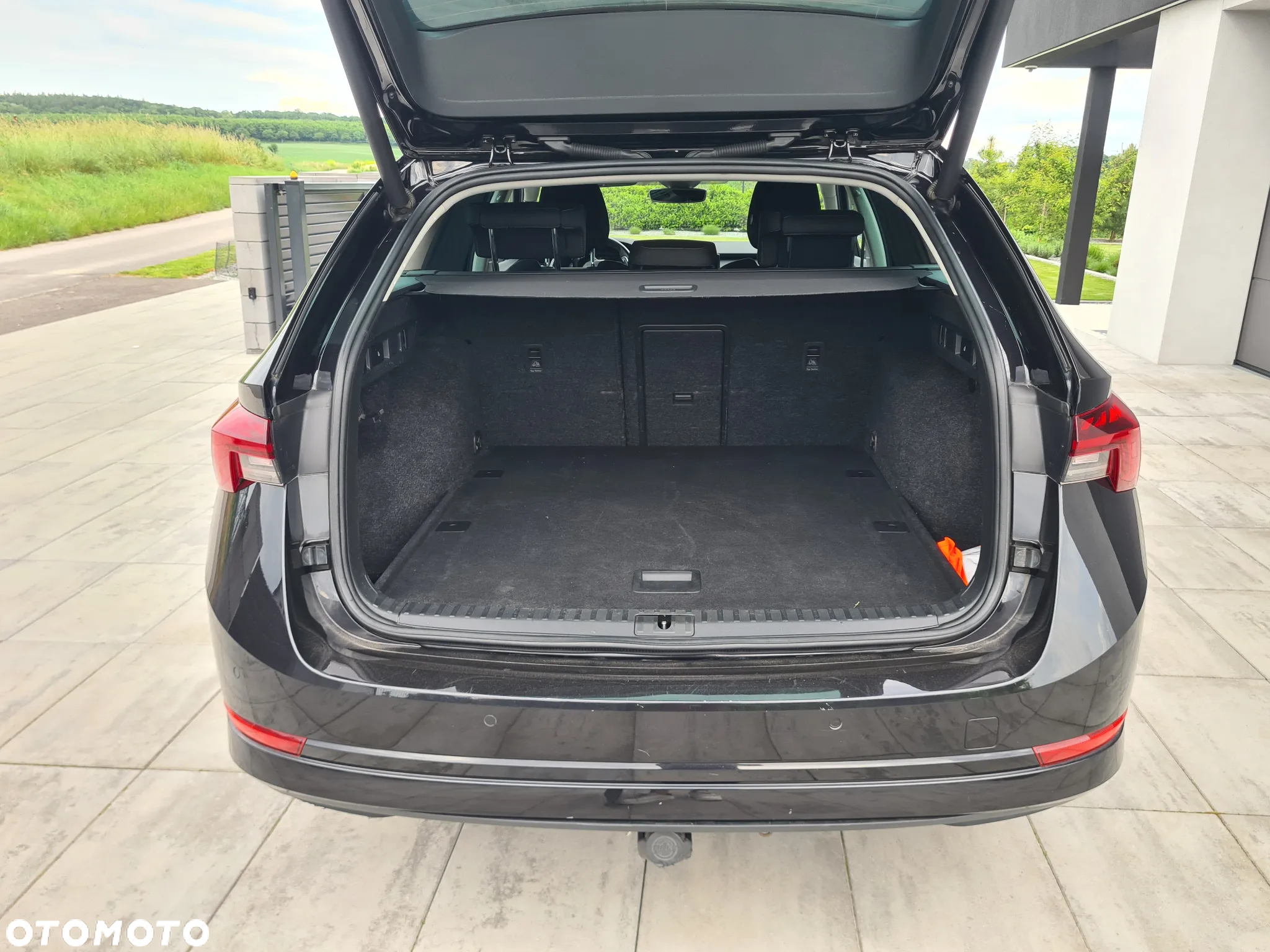 Skoda Octavia 2.0 TDI Business DSG - 7