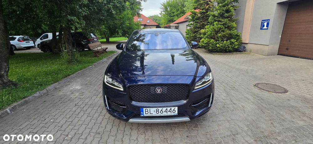 Jaguar F-Pace 3.0 V6 AWD S - 30