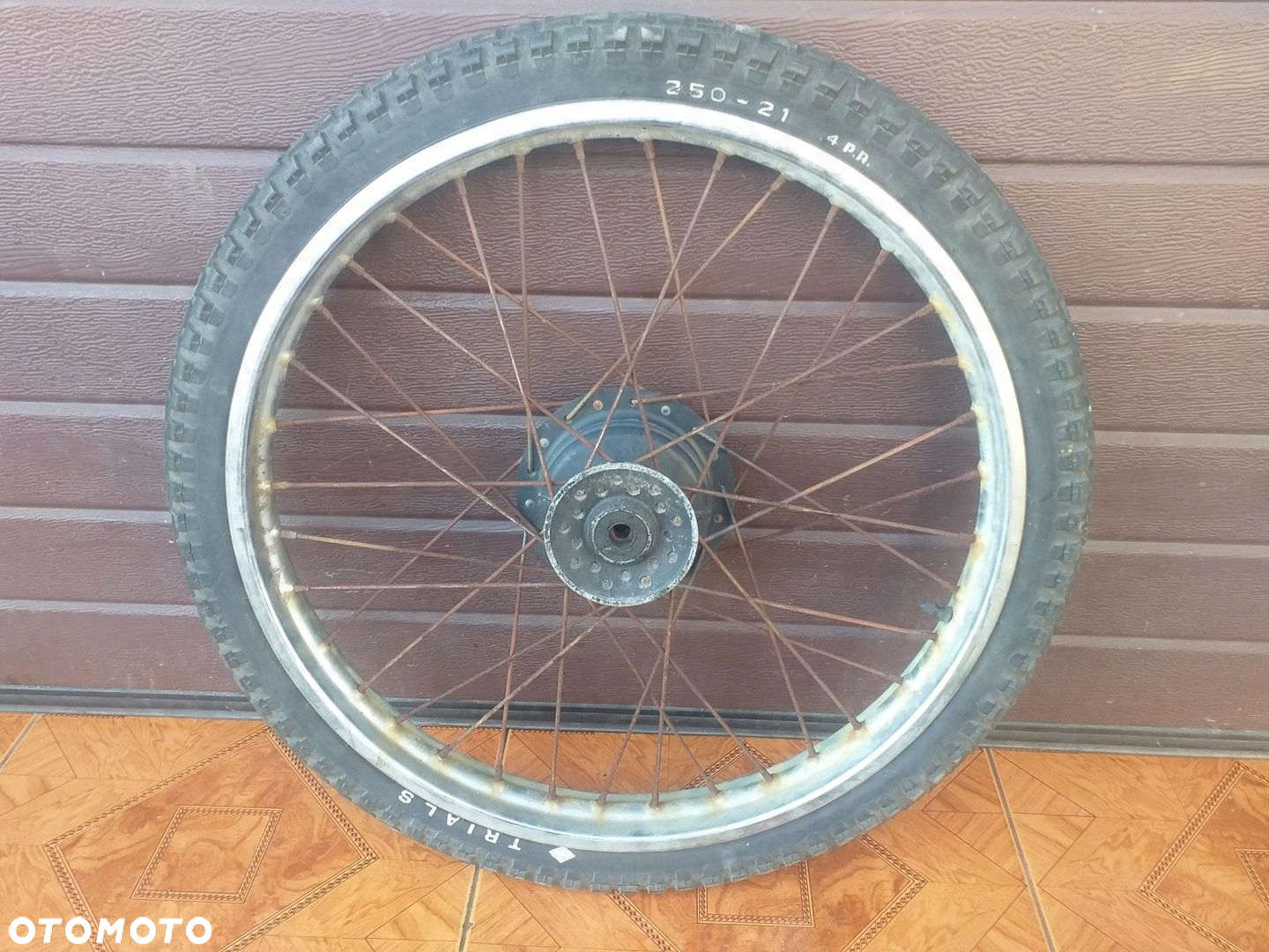 KOŁO FELGA YAMAHA DT 80 - 6
