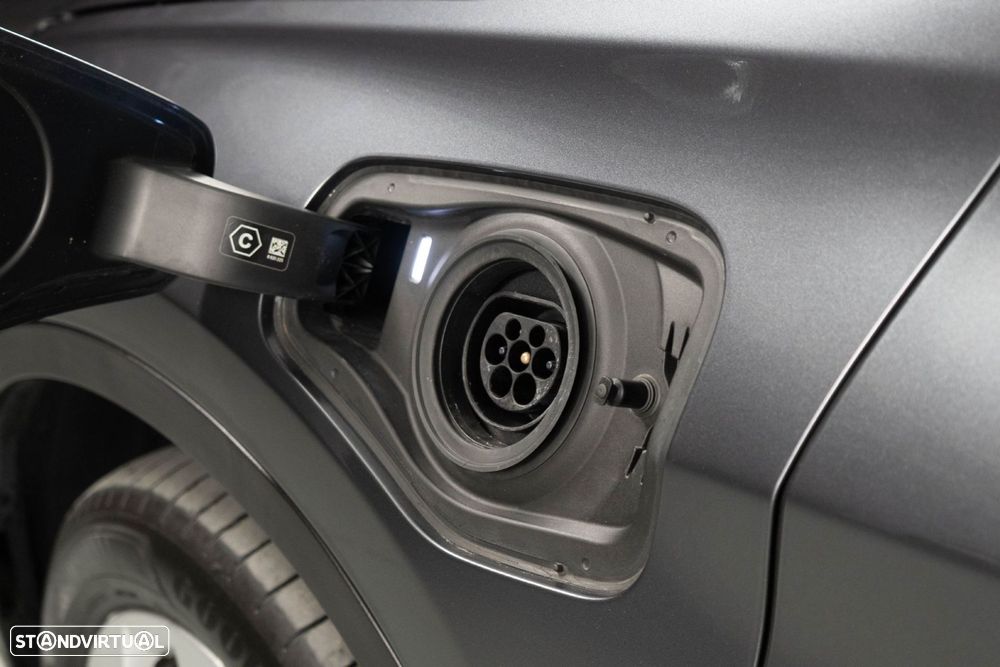 BMW X1 25 e xDrive Corporate Edition - 18