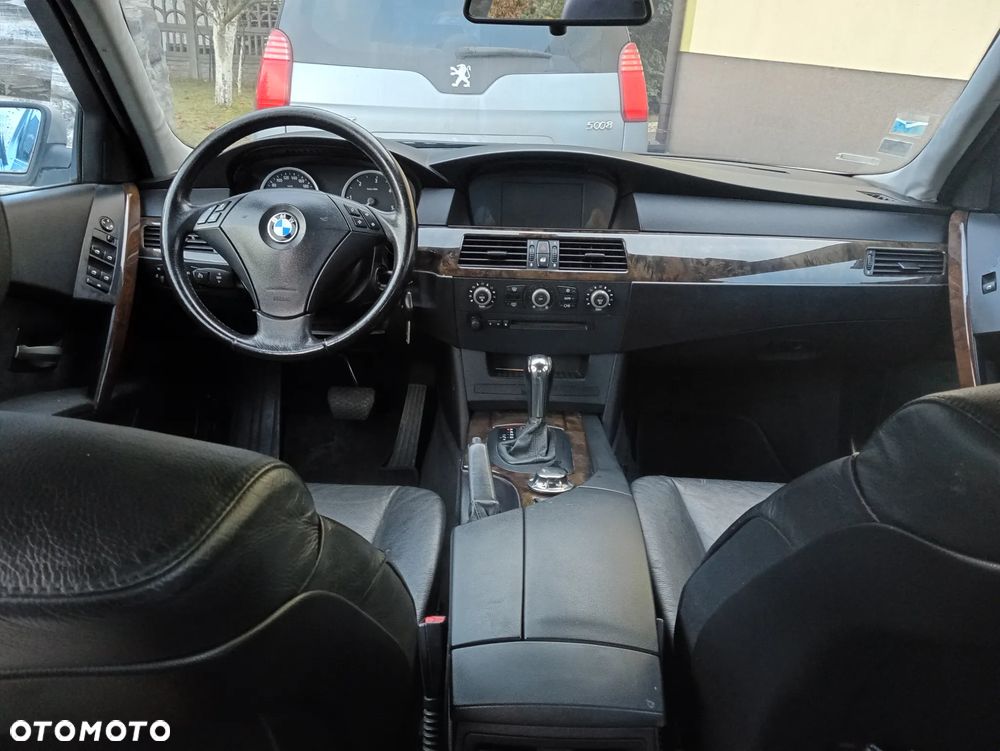 BMW Seria 5 - 22