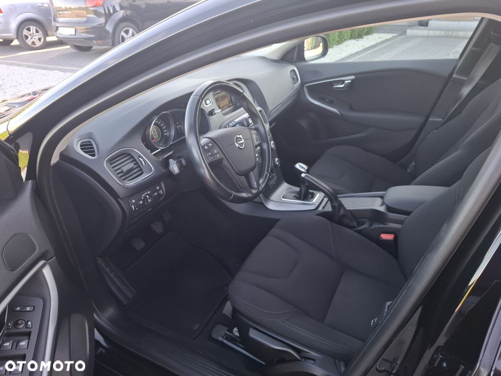 Volvo V40 D2 Kinetic - 5