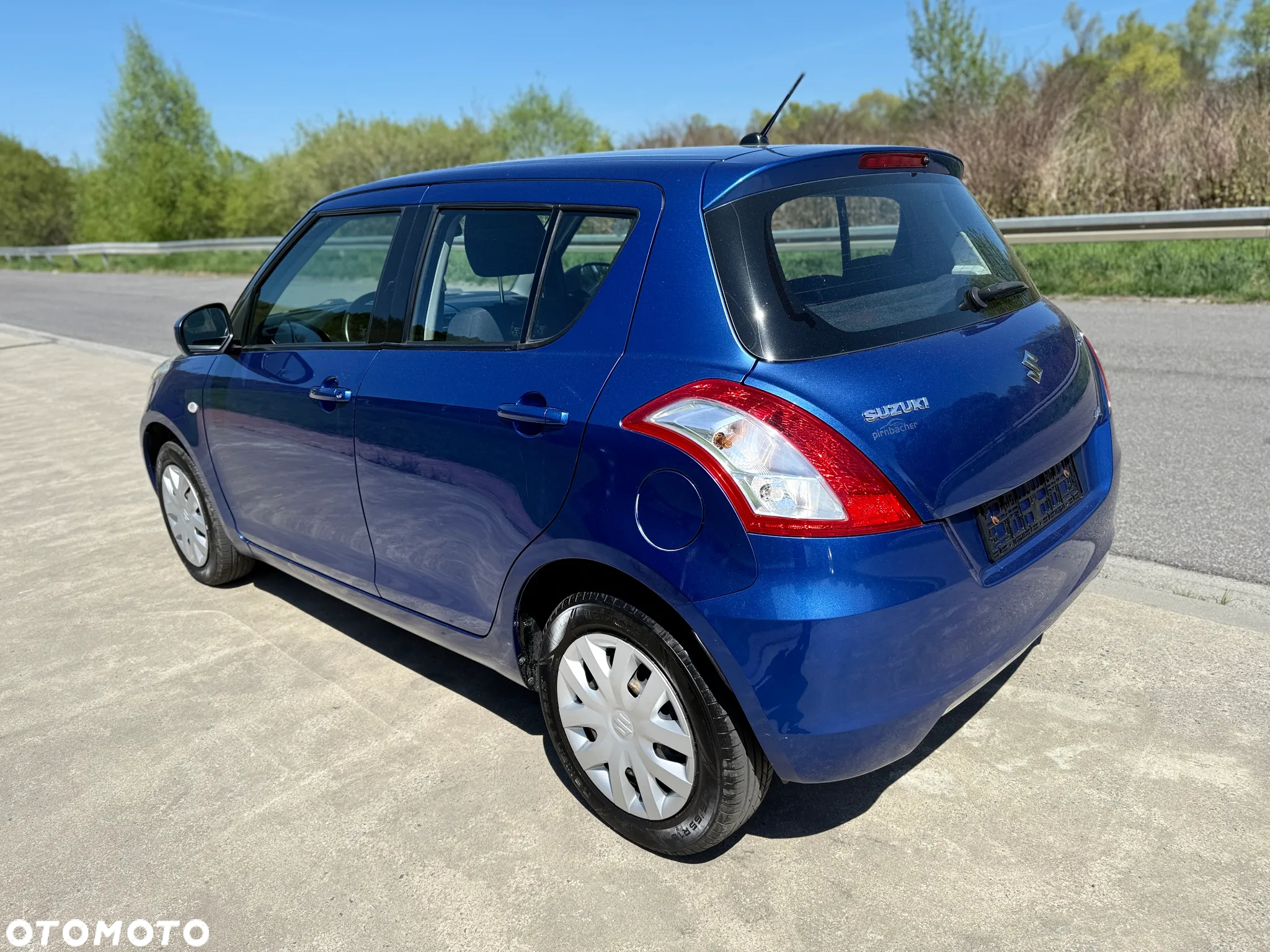 Suzuki Swift 1.2 Dualjet Allgrip Comfort - 8