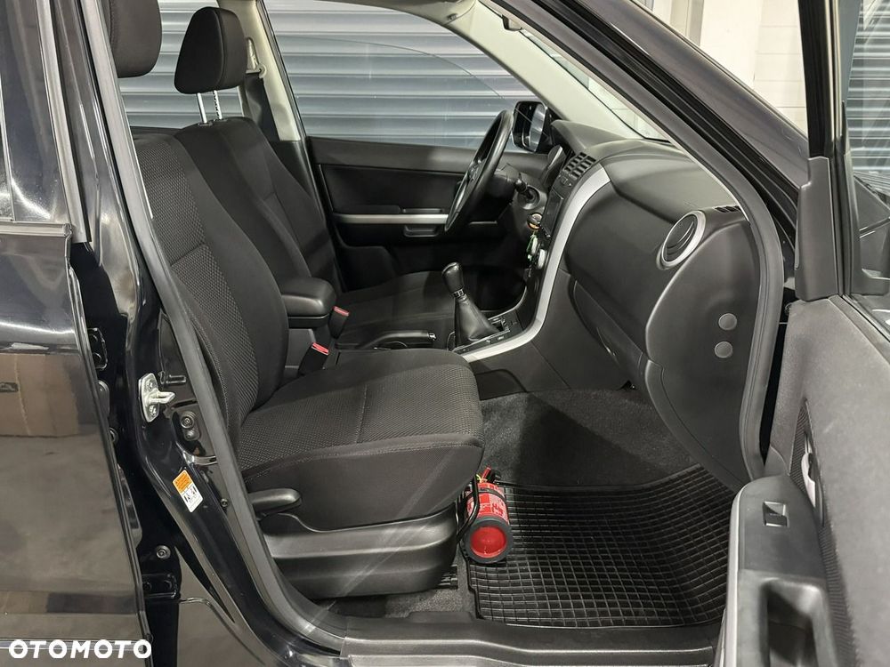 Suzuki Grand Vitara - 17