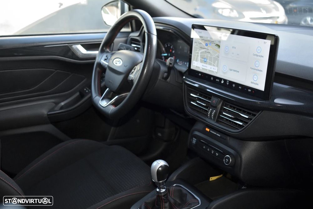 Ford Focus 1.0 EcoBoost MHEV ST-Line - 12