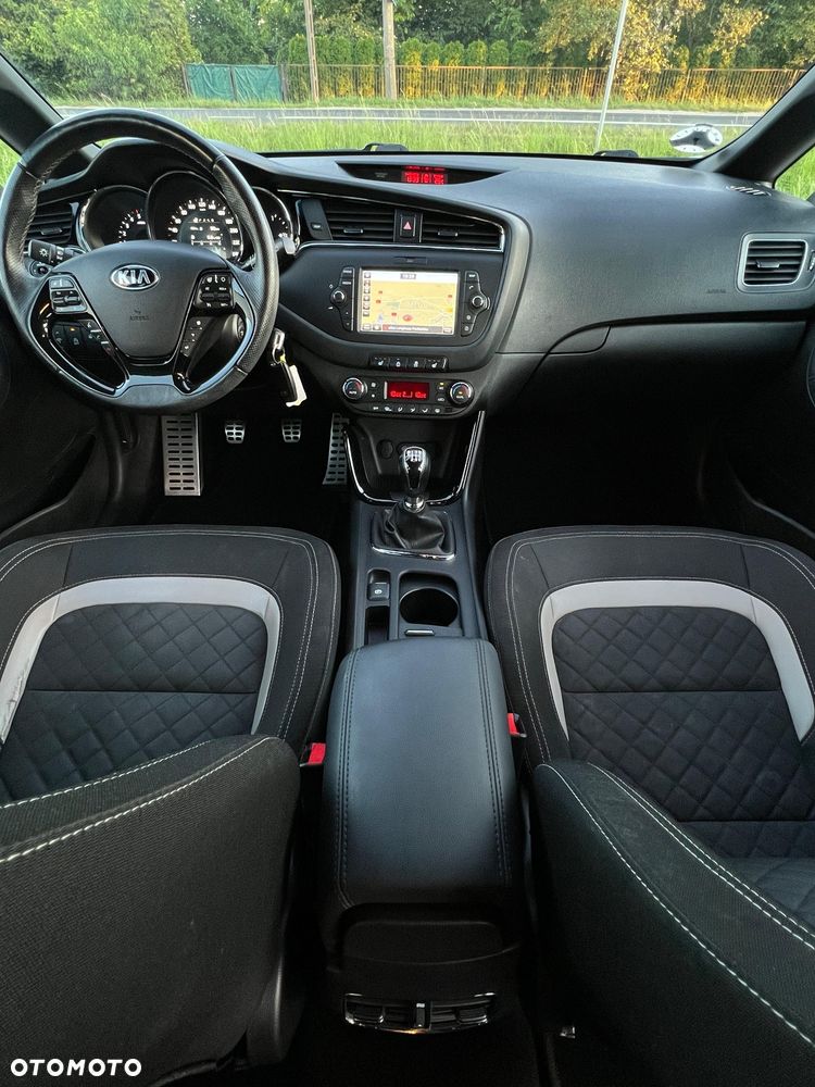 Kia Ceed 1.6 CRDi GT Line - 19