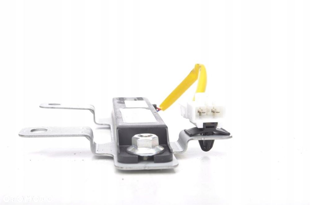 SPORTAGE IV WZMACNIACZ ANTENOWY 95420-D9100 2019R - 3