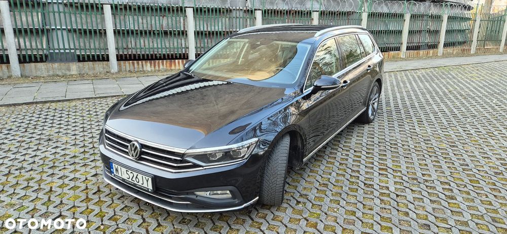 Volkswagen Passat Variant 2.0 TDI 4Mot Elegance DSG - 2