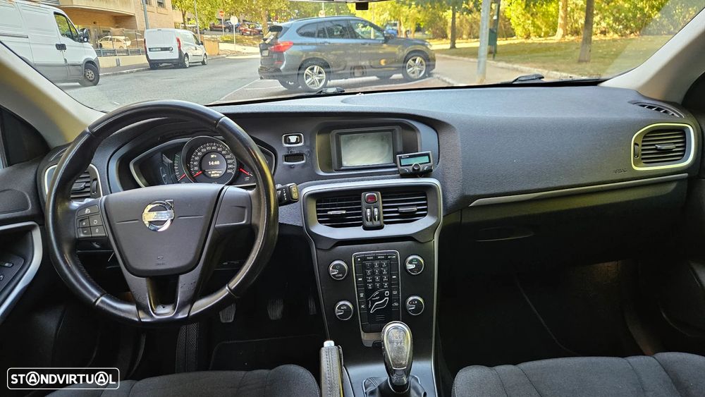 Volvo V40 - 15