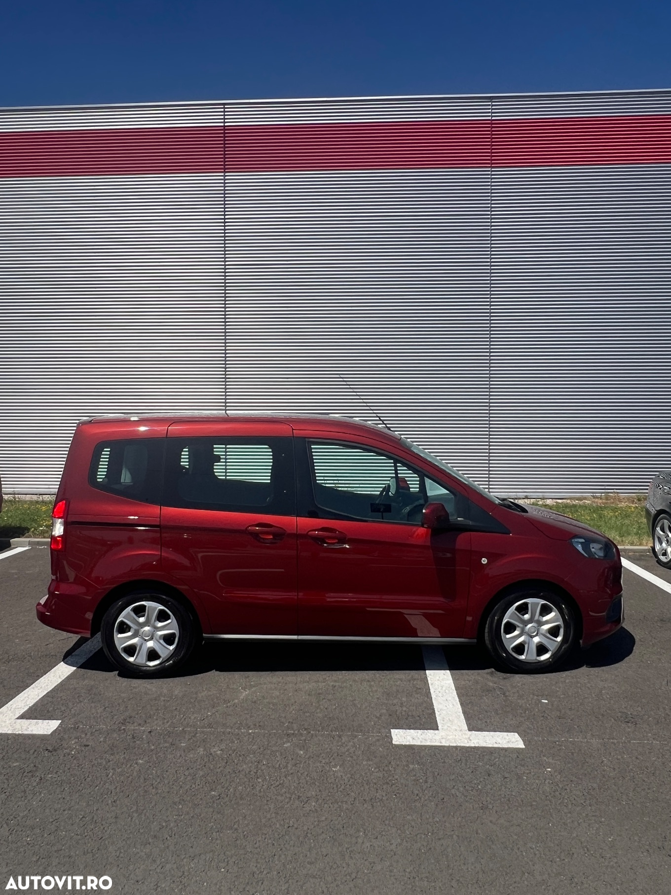 Ford Tourneo Courier 1.5 TDCi S&S Titanium - 3