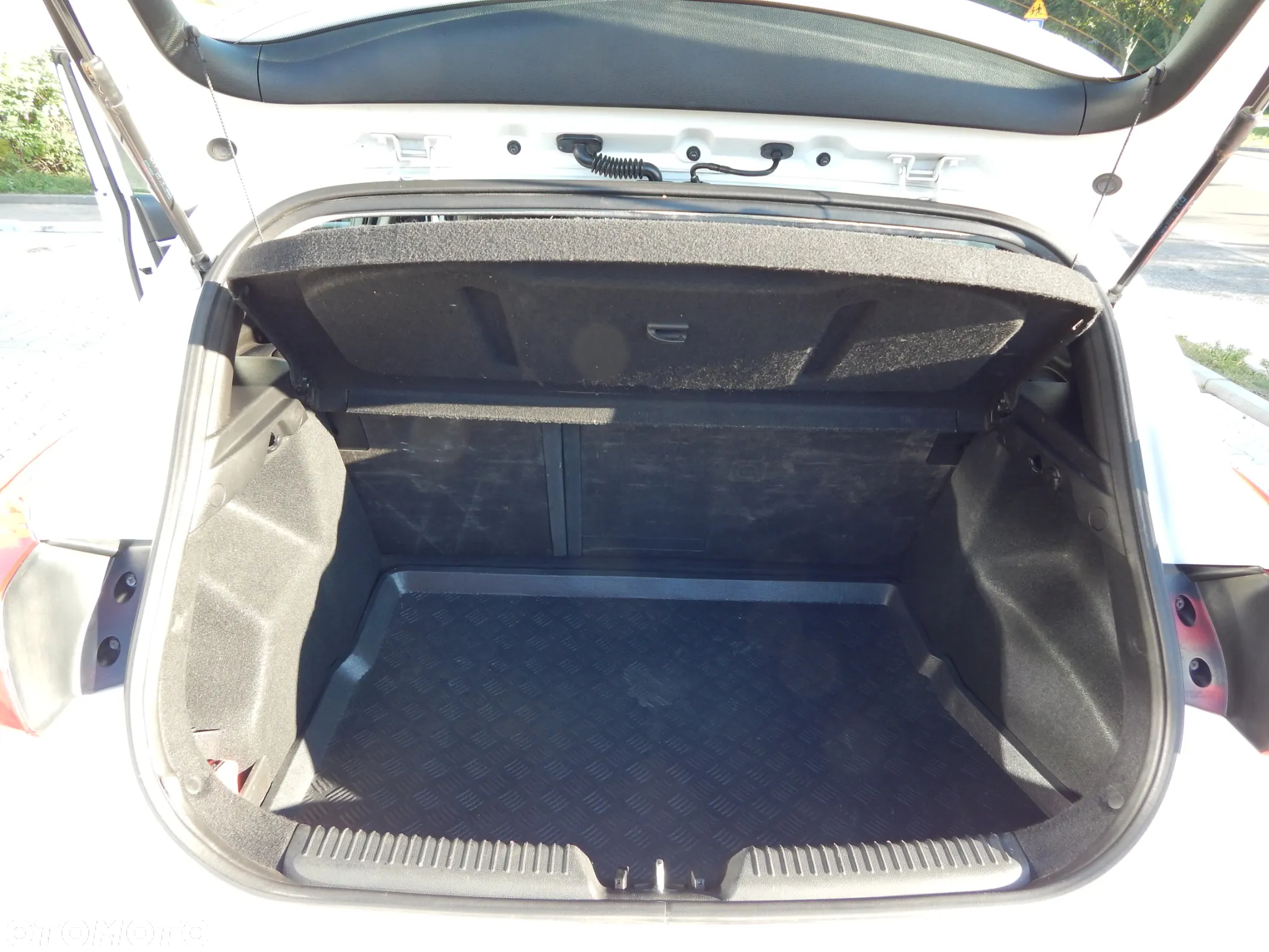 Hyundai i30 1.4 CRDi Classic + - 9