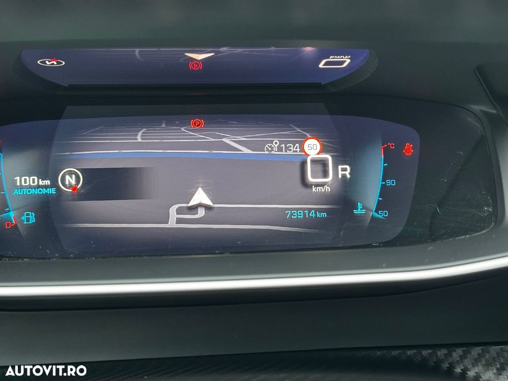 Peugeot 2008 PureTech 130 EAT8 Allure - 22