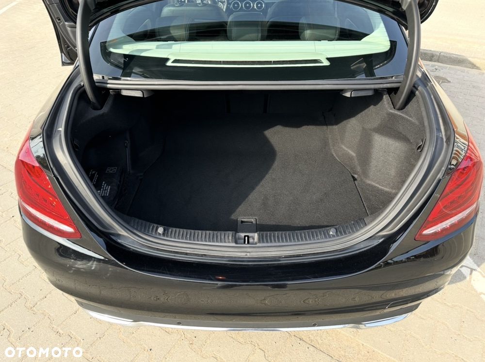 Mercedes-Benz Klasa C 180 9G-TRONIC - 21