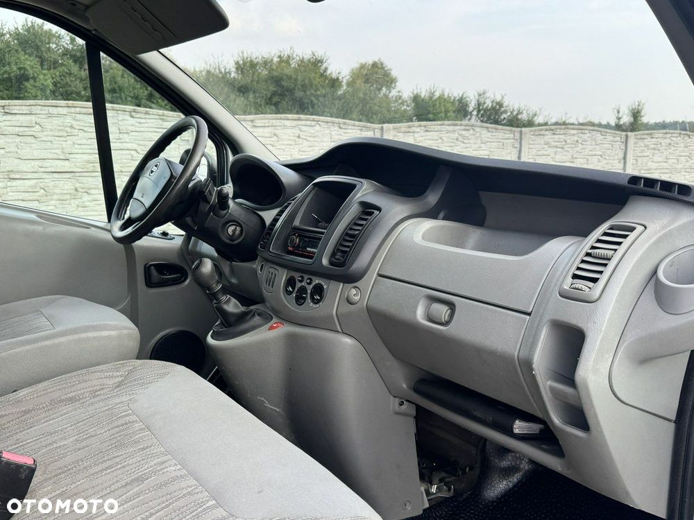Nissan Interstar - 10