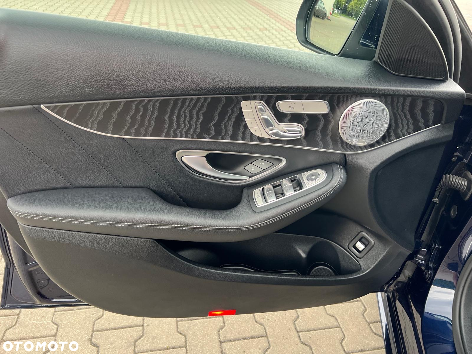 Mercedes-Benz Klasa C 250 d 4Matic T 9G-TRONIC AMG Line - 19