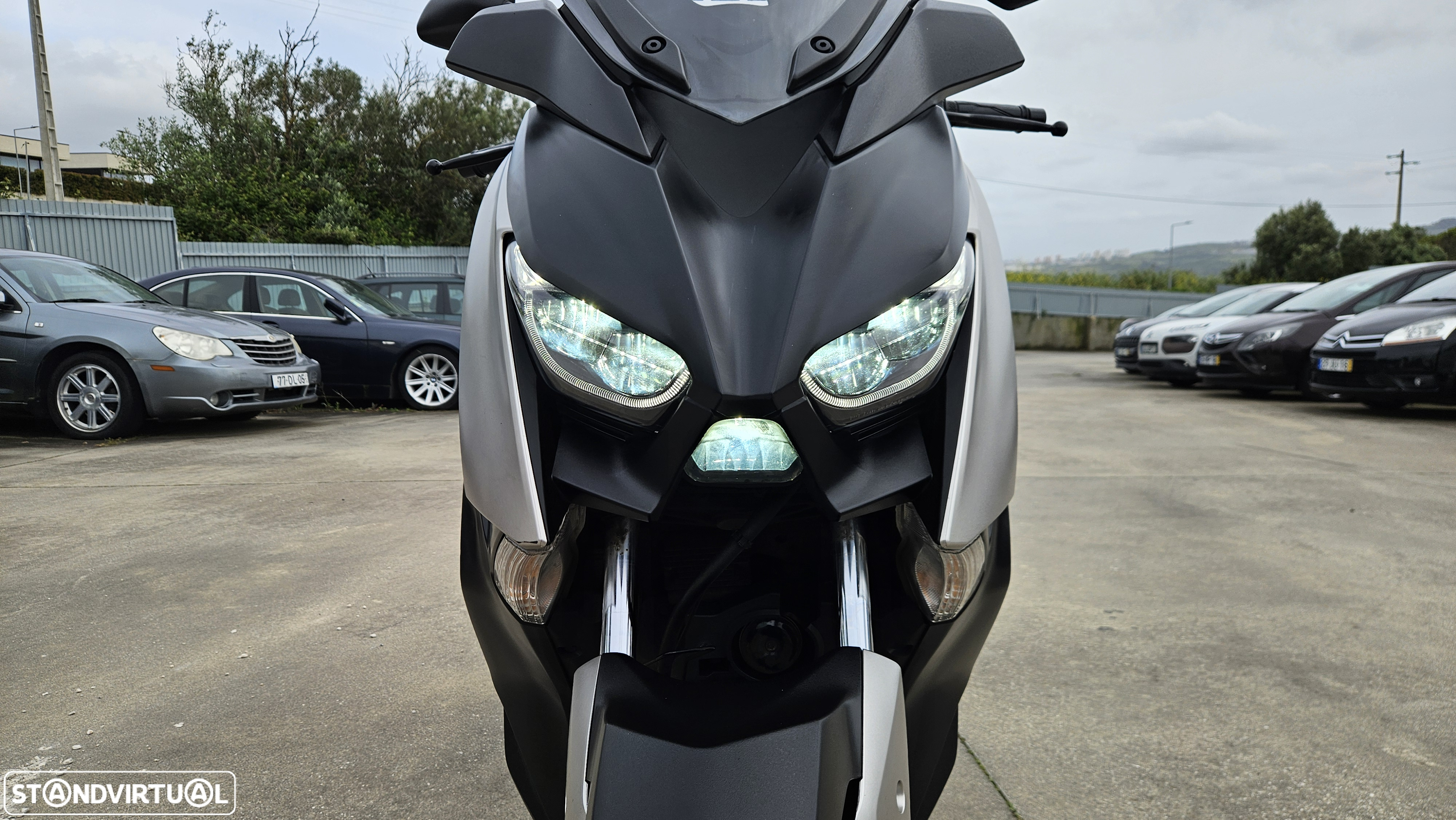 Yamaha X-Max - 11