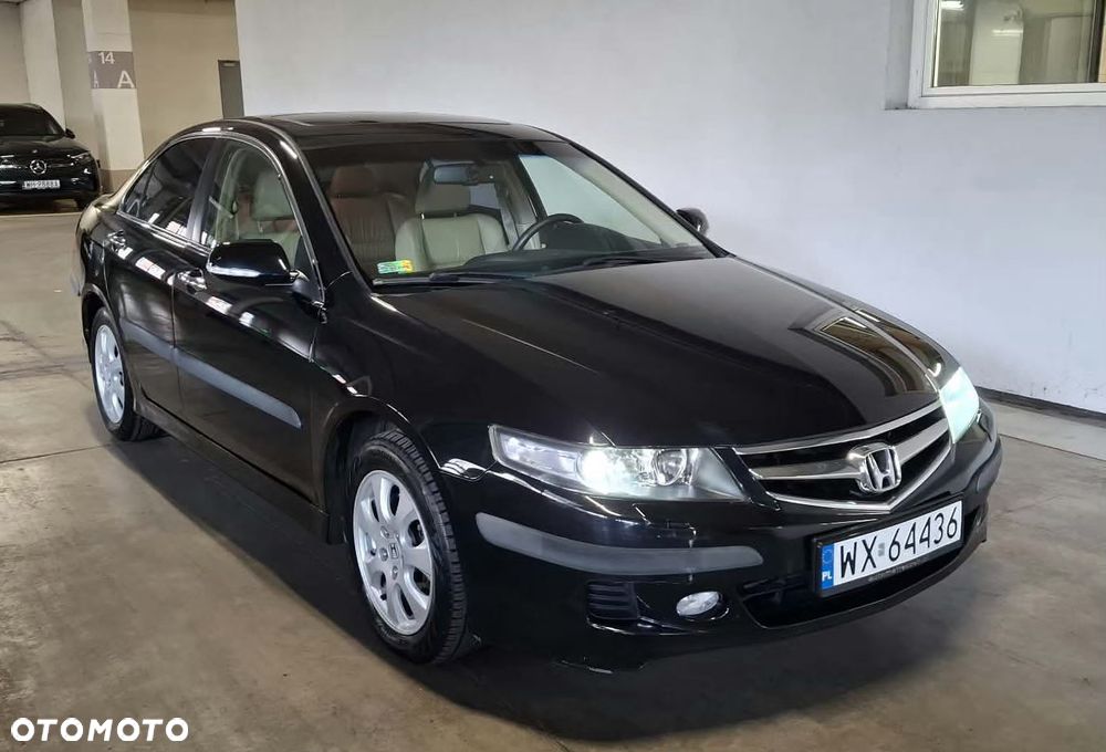 Honda Accord 2.0 Executive - 1