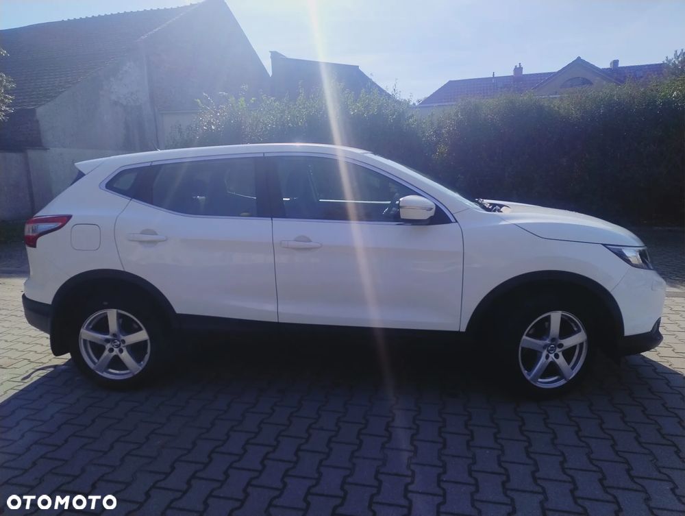 Nissan Qashqai 1.2 DIG-T N-Connecta - 2