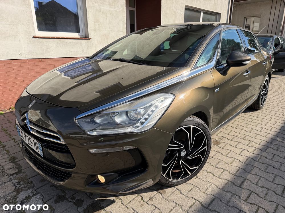 Citroën DS5 Hybrid4 EGS6 SoChic - 32