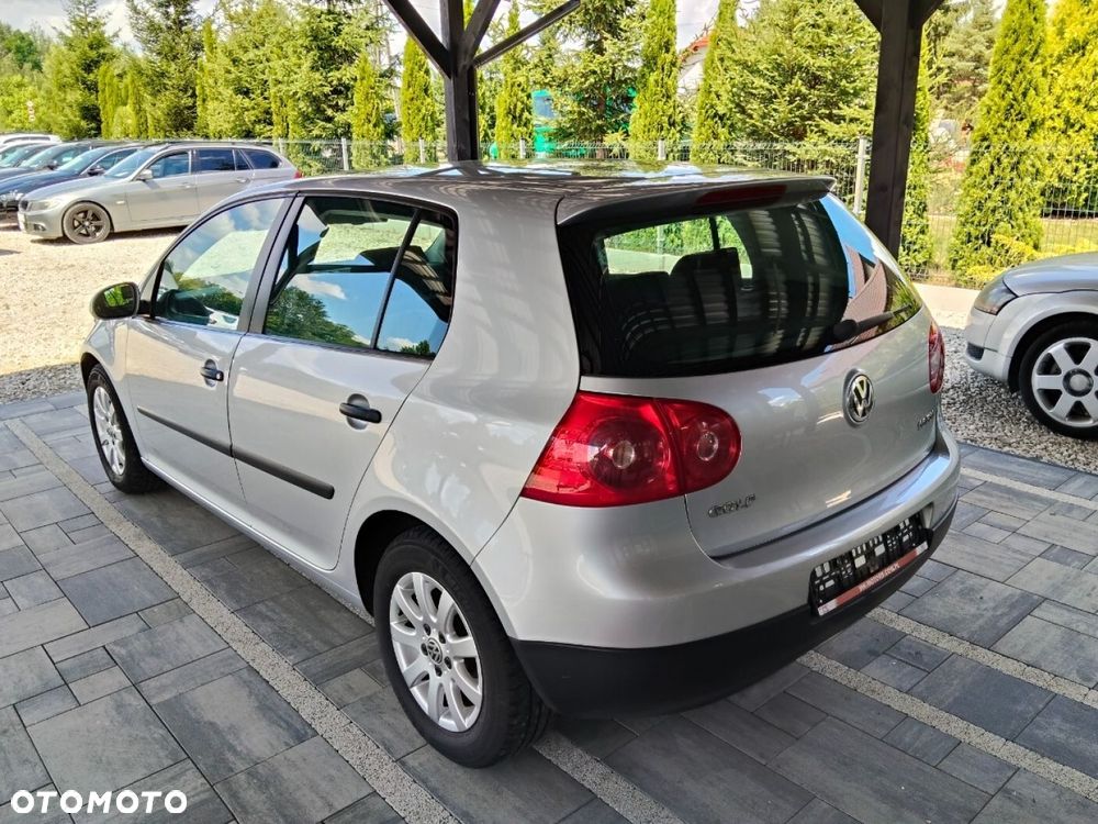 Volkswagen Golf - 4