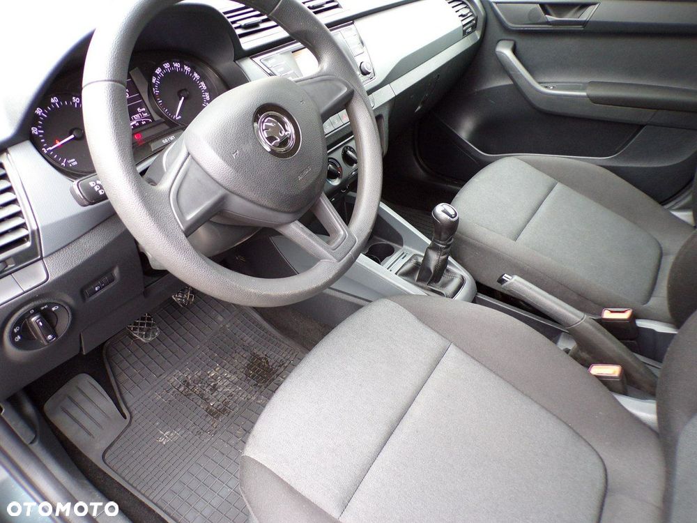 Skoda Fabia 1.0 TSI Tour - 17