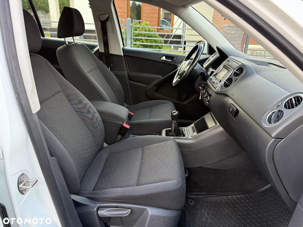 Volkswagen Tiguan - 19