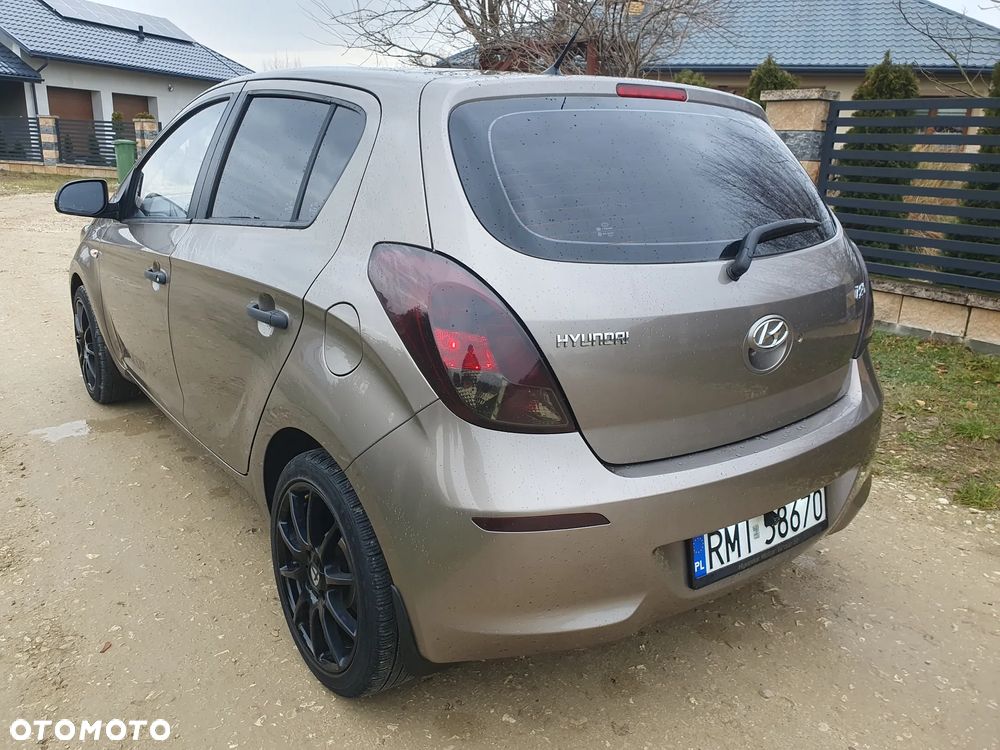 Hyundai i20 1.25 Comfort - 12