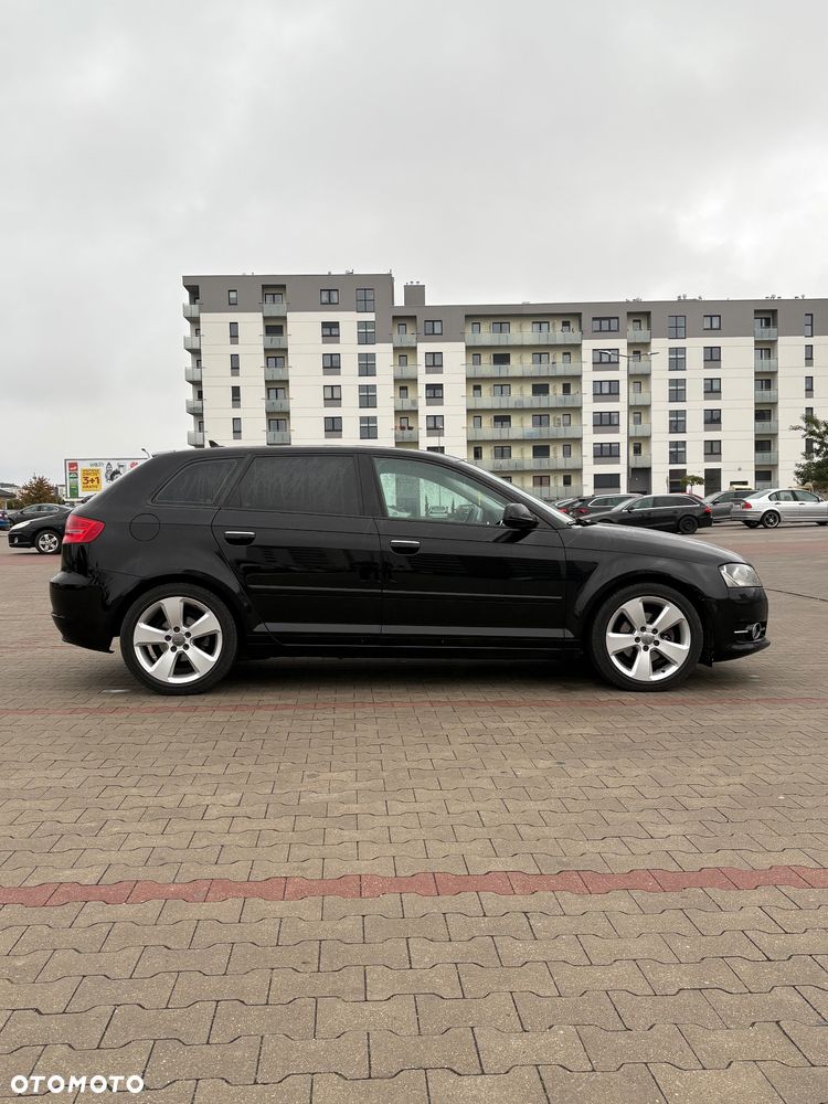 Audi A3 Sportback 1.6 TDI Ambition - 4